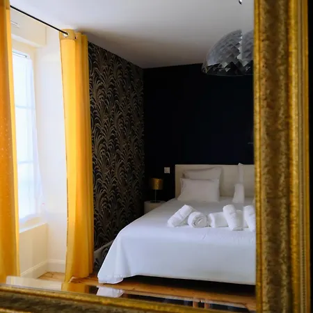 Penzion Logis Des Coevrons Évron