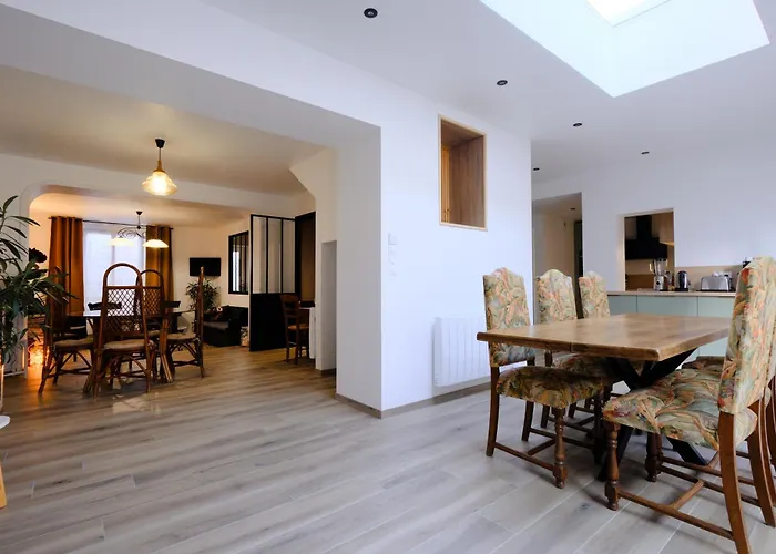 Logis Des Coevrons 3*